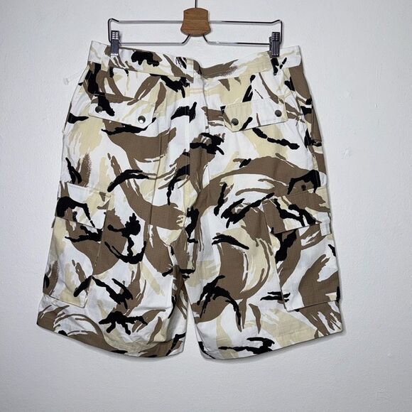 Kenzo Tropic Camo Print Cargo Shorts Mens Size US 34 - Picture 5 of 8